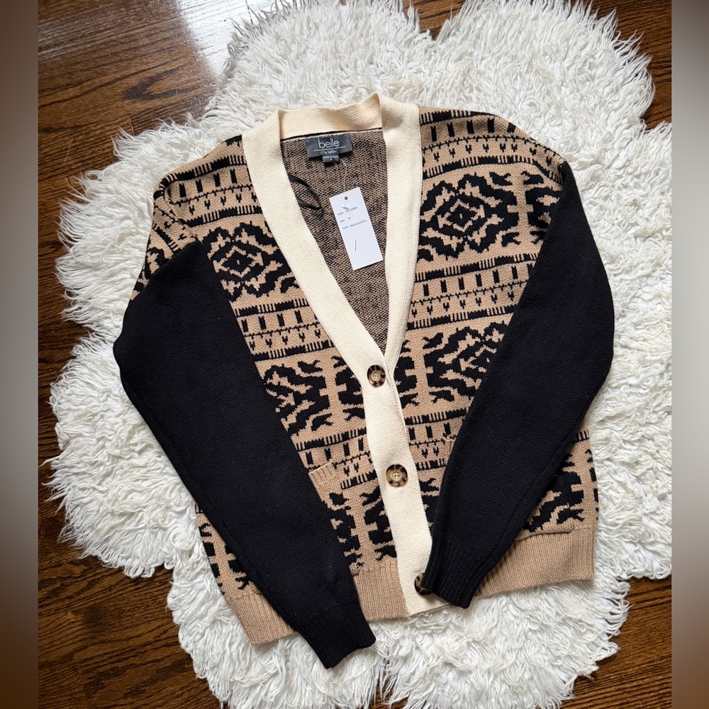 Woman’s Black and Tan Patterned Sweater